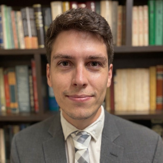 Dr. Gustavo Bueno Laroca